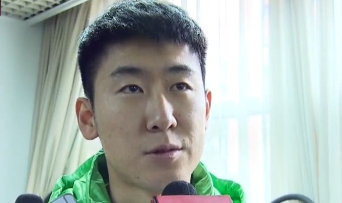 谈到当时曼联是怎么联系上自己的，韦霍斯特说：“在贝西克塔斯，一切进展都很顺利，我在那儿踢得很开心。